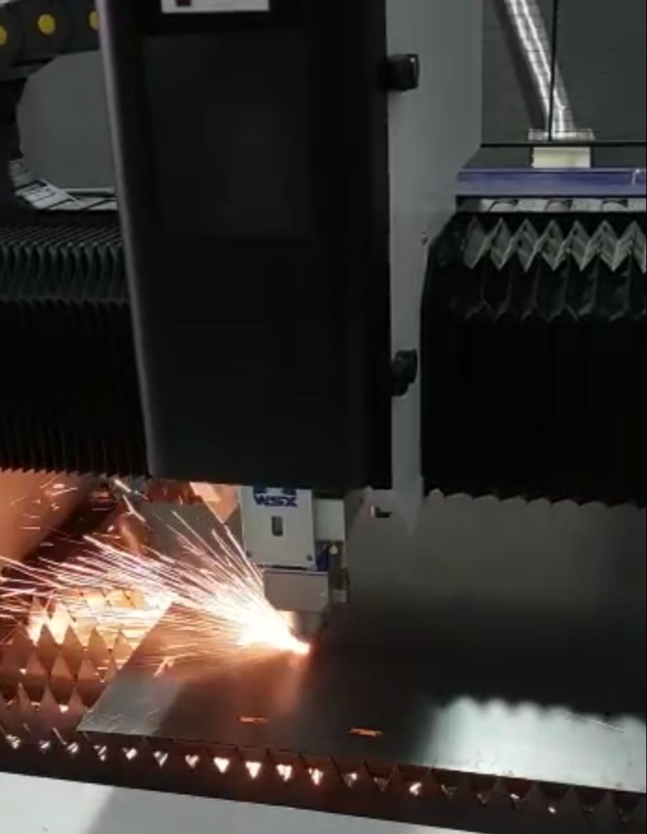 LAser.jpg